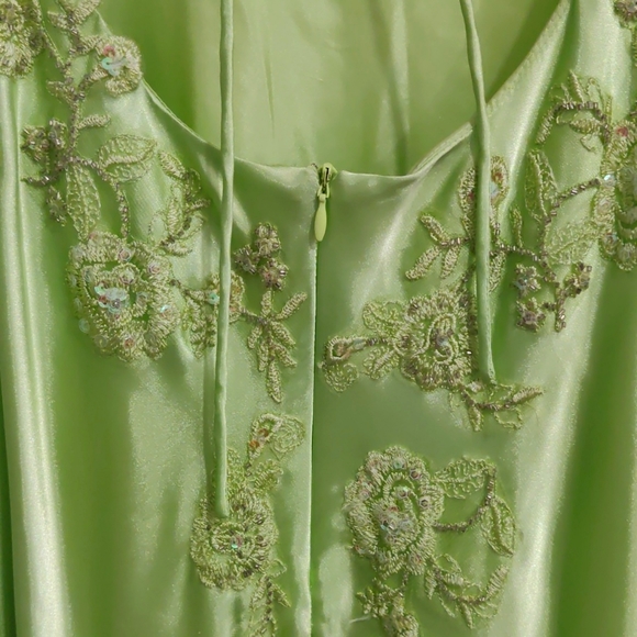 Long gown dress - Picture 6 of 6